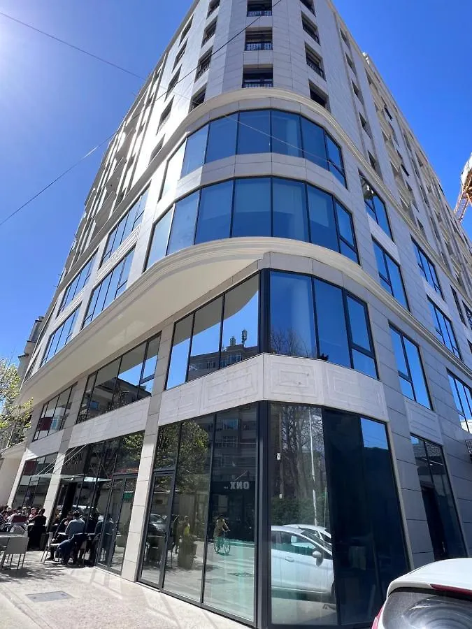טיראנה Skanderbeg Square Center Apartments אלבניה