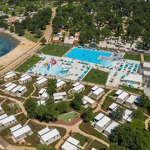 Adriamar Mobile Homes In Park , Umago Croazia