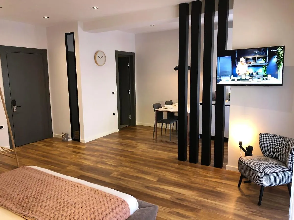 Skanderbeg Square Center Apartments Tirana